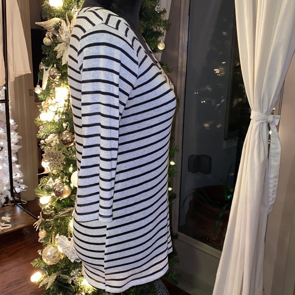 Rosebud black & white horizontal striped shirt front pockets size small - Picture 5 of 6